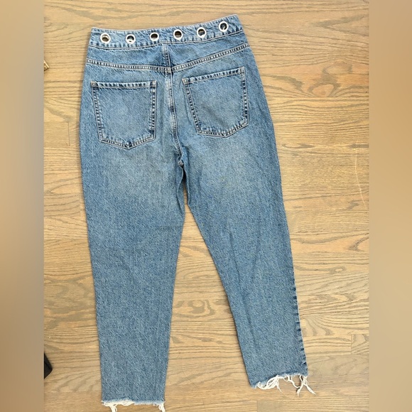 Garage Denim Mom Jean Distressed women’s size 7 28 - Picture 3 of 6